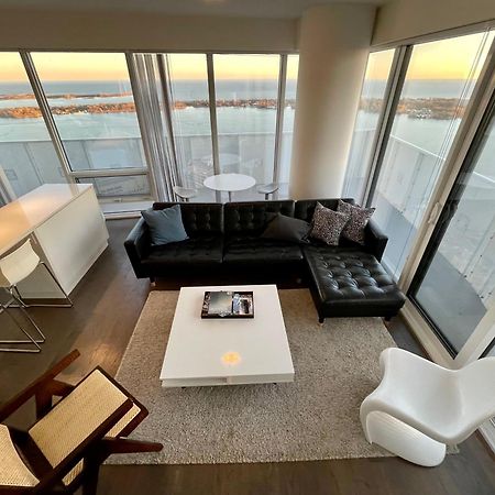 Presidential Suite Heart Of Downtown With Stunning View トロント エクステリア 写真