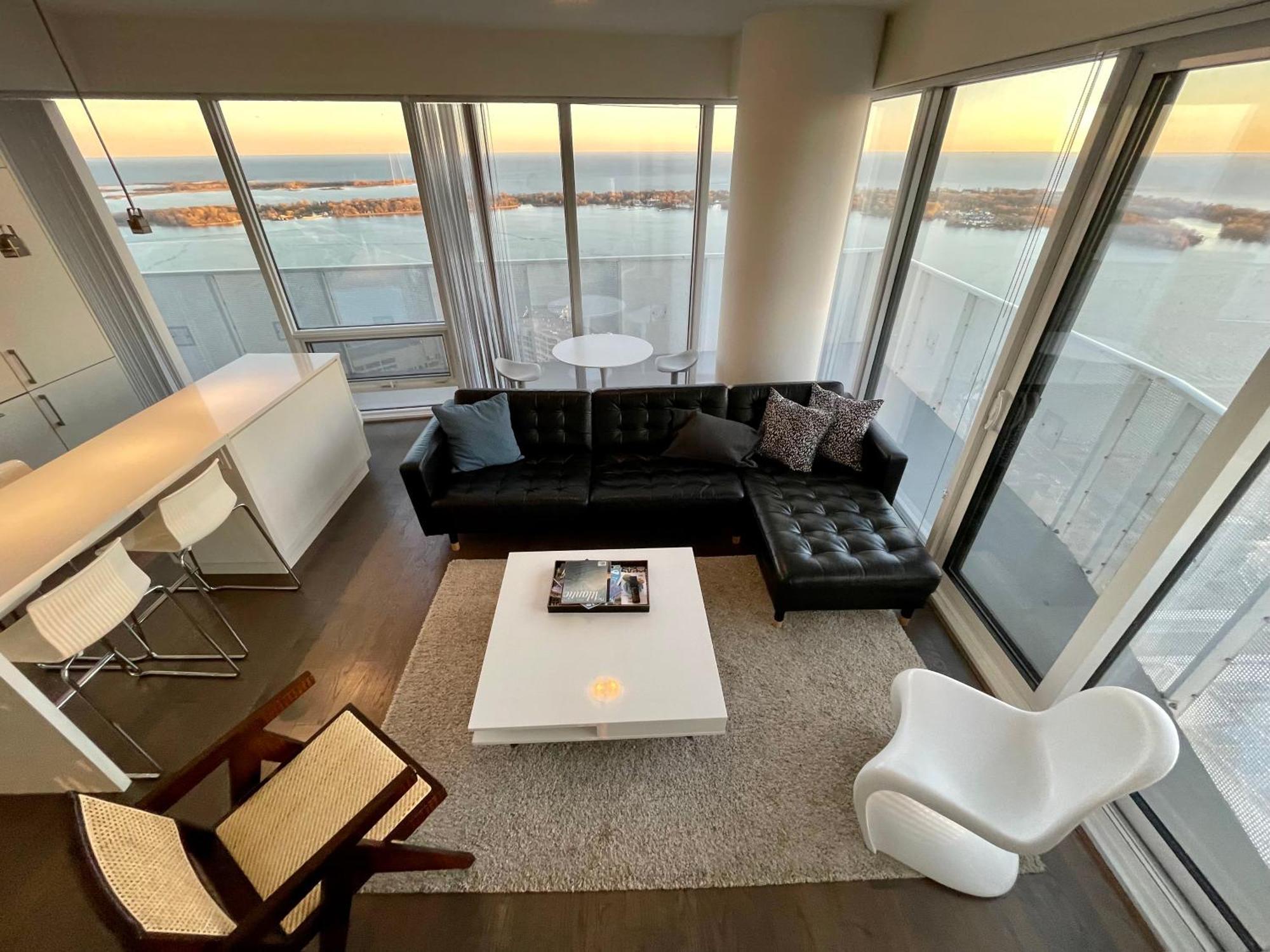 Presidential Suite Heart Of Downtown With Stunning View トロント エクステリア 写真
