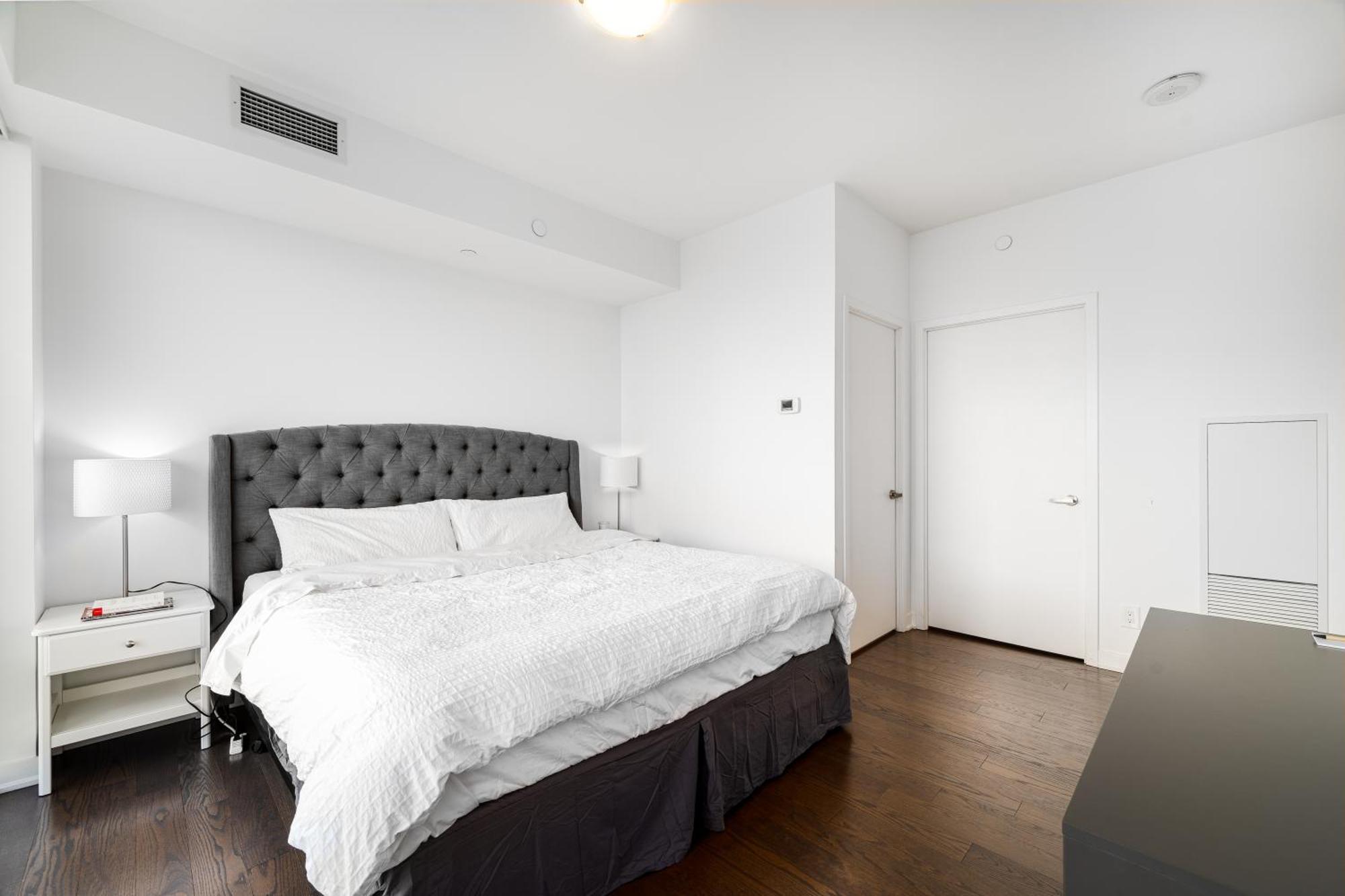 Presidential Suite Heart Of Downtown With Stunning View トロント エクステリア 写真