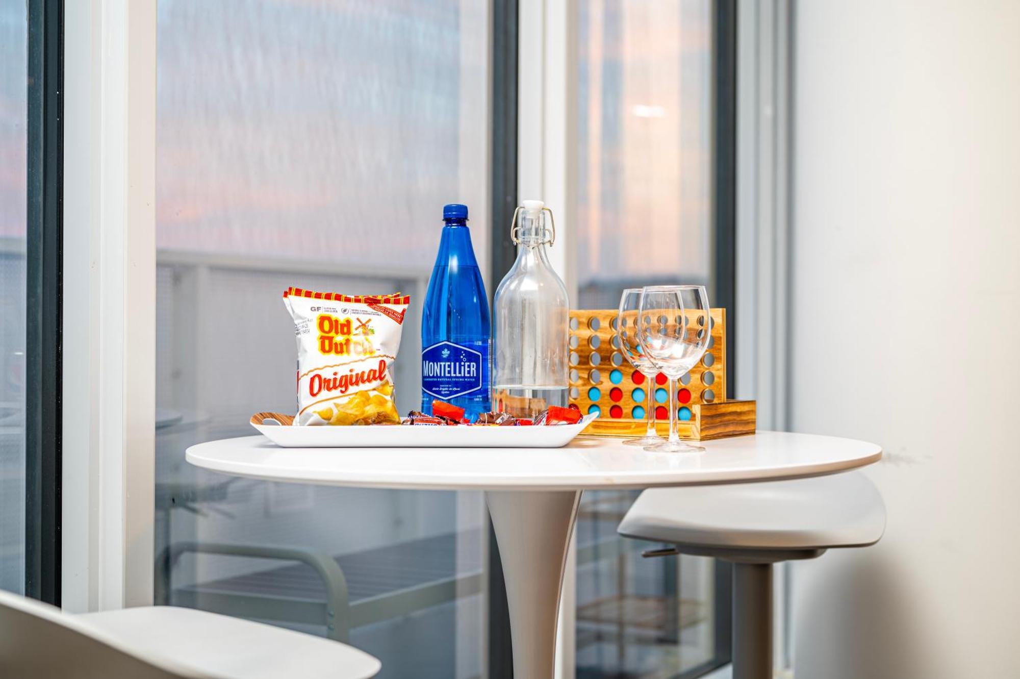 Presidential Suite Heart Of Downtown With Stunning View トロント エクステリア 写真